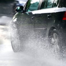 Consejos para manejar con lluvia en la ruta